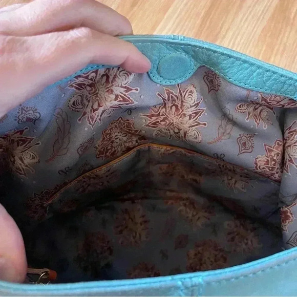 HOBO blue suede leather shoulder wrist bag with gold hardware removable straps - Picture 7 of 13